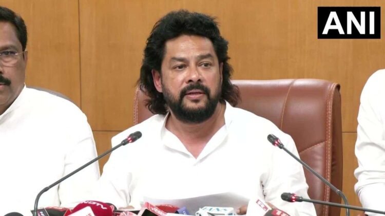 कर्नाटक सरकार को झटका! मंत्री बी. नागेंद्र ने किया इस्तीफे का ऐलान