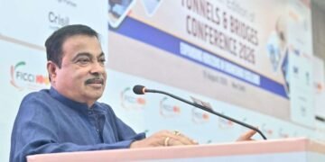 नितिन गडकरी ने गलत DPR बनाने वालों को बताया हाईवे पर होने वाली मौतों का दोषी, सख्त कार्रवाई की दी चेतावनी