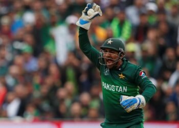 PCB Lords Test Controversy | लॉर्ड्स टेस्ट बहिष्कार की PCB की धमकी से बेखबर थे सरफराज अहमद, बोले- 'उस वक्त हम लंच कर रहे थे'