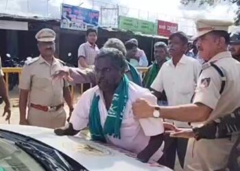 शिकारियों का एनकाउंटर करने वाले वनकर्मियों के खिलाफ FIR, मृतकों के परिजन बोले- ‘खोए जानवर ढूंढ़ने गए थे’
