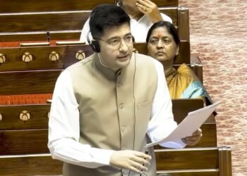 ‘डॉक्टर-डायग्नोस्टिक सेंटर के बीच कट मनी का खेल बंद हो’, राज्यसभा में राघव चड्ढा ने उठाया अहम मुद्दा