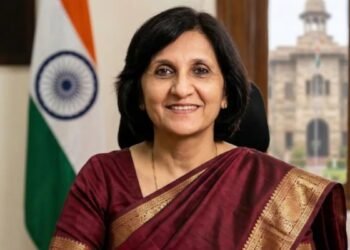 सीनियर ब्यूरोक्रेट दीप्ति गौड़ मुखर्जी को मिली बड़ी जिम्मेदारी, NEET विवाद के बाद बनाई गईं नई उच्च शिक्षा सचिव