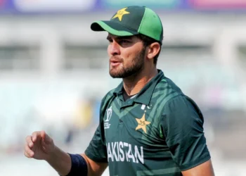 Shaheen Afridi vs Babar Azam: पाकिस्तान की कप्तानी पर छिड़ी जंग, अफरीदी बोले- 'फिलहाल मैं ही कप्तान हूं'