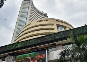 18 August, 2026 Stock Market Highlights: सेंसेक्स 493 और निफ्टी 133 अंक टूटा, आईटी शेयरों में बड़ी गिरावट