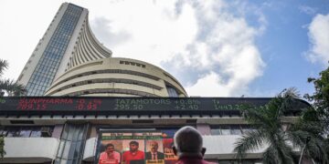 4 August, 2026 Stock Market Updates: सेंसेक्स 626 और निफ्टी 54 अंकों की बढ़त के साथ खुला, इन शेयरों में बड़ा उतार-चढ़ाव