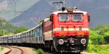 रक्षाबंधन पर रेलवे का तोहफा! दिल्ली से चलेंगी स्पेशल ट्रेनें, चेक करें रूट और टाइमिंग