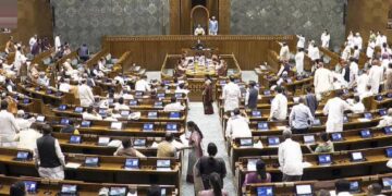 LIVE: क्या आज संसद में होगा कामकाज या विपक्ष का हंगामा रहेगा जारी? आज पेश नहीं होगा FCRA संशोधन बिल