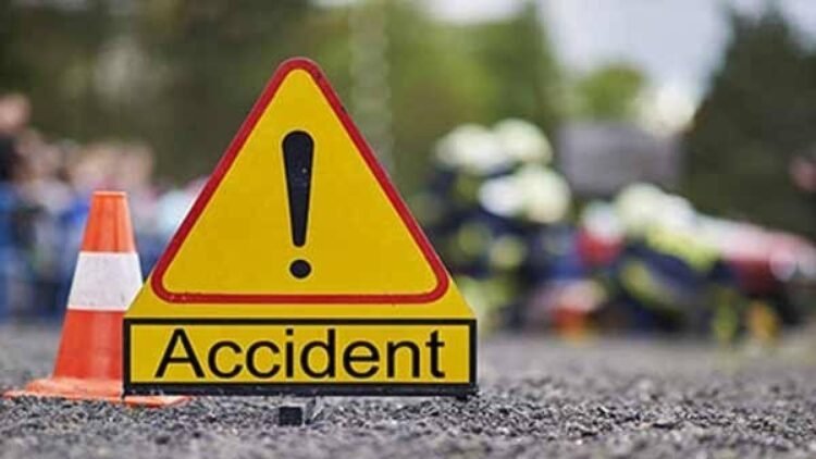 तेलंगाना में कंटेनर में घुसी बेकाबू बस, 6 लोगों की मौत; 20 यात्री गंभीर रूप से घायल