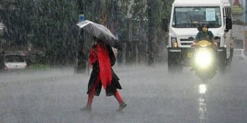 बिहार-MP समेत कई राज्यों में भारी बारिश की चेतावनी, यहां पर भी झमाझम बरसेंगे बादल, पढ़ें मौसम का ताजा अपडेट