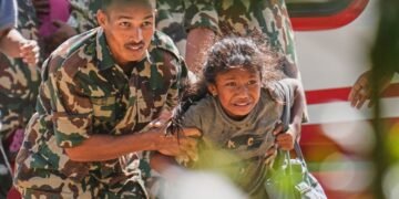 नेपाल में आई तबाही से प्रभावित लोगों की मदद के लिए इंडिया टीवी ने जारी किया हेल्पलाइन ई-मेल, शेयर करें मिसिंग परिजनों की तस्वीरें