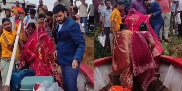 बाढ़ के बीच निकली अनोखी बारात, दुल्हन के घर नाव से पहुंचा दूल्हा; देखें VIDEO