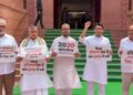 ‘मेडल हरियाणा देता है, खेल गुजरात में क्यों?’, दीपेंद्र हुड्डा ने संसद में किया प्रदर्शन; बबीता फोगाट ने कहा- ‘करते रहिए नौटंकी, अहलुवा नौटंकी’
