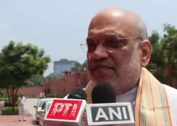 ‘विपक्ष तैयार हो तो आज 3 बजे से कल 3 बजे तक चर्चा को तैयार’, संसद में गतिरोध पर गृह मंत्री अमित शाह का ऑफर