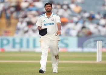 India vs Sri Lanka Test: Washington Sundar के बाहर होने से Team India की बढ़ी मुश्किलें, लगा बड़ा झटका