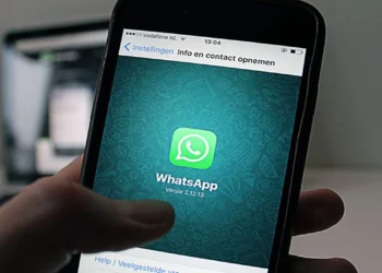 WhatsApp iOS Update: अब मैसेज बबल्स और फोटो दिखेंगे बिल्कुल नए अंदाज में, जानिए क्या बदलेगा