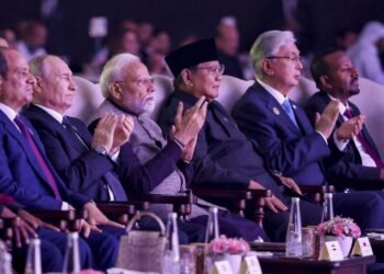 मोदी-जिनपिंग की मुलाकात, साझा घोषणापत्र और गाला डिनर, BRICS समिट के पहले दिन की 10 बड़ी बातें