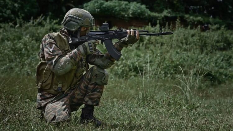 AK-203 राइफल के लिए गोला-बारूद बनाएगा अडाणी डिफेंस, इंडो-रशियन राइफल्स के साथ 5 साल के लिए हुआ समझौता