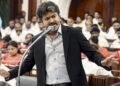 CM विजय ने विधानसभा में दे दी बड़ी चेतावनी, बोले- ‘मेरी जीत के पीछे महिलाएं मुख्य वजह, अभद्र भाषा बर्दाश्त नहीं करूंगा’