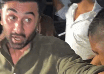 Ranbir Kapoor Confronts Paparazzi in Mumbai