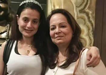 अमीषा पटेल के माता-पिता के घर चोरी:डायमंड-सोने की जूलरी चुराने वाली नौकरानी गिरफ्तार, एक्ट्रेस बोलीं- शुक्र है किसी को चोट नहीं पहुंचाई, सब सुरक्षित हैं