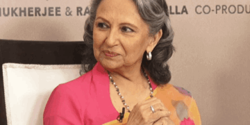Mukesh Khanna vs Sharmila Tagore