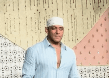 अंबानी परिवार के गणपति सेलिब्रेशन में पहुंचे सेलेब्स:सलमान खान और विक्की-कटरीना आसपास पहुंचे; आलिया-रणबीर, सिद्धार्थ-कियारा, करीना-सैफ भी शामिल हुए, देखिए तस्वीरें