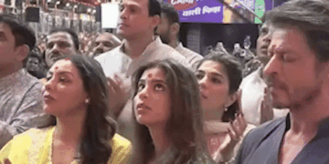 Shahrukh Khan & Suhana Ganpati Darshan at Lalbaugcha Raja