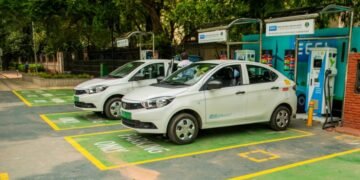 यूपी के इस शहर में लगेगा ₹700 करोड़ का बैटरी प्लांट, इलेक्ट्रिक गाड़ियों की मैन्युफैक्चरिंग को मिलेगी रफ्तार
