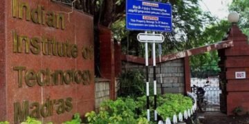 प्रोफेसर सूर्यनारायणा दुल्ला के समर्थन में आया IIT मद्रास, फैकल्टी एसोसिएशन ने पत्र लिखकर निष्पक्ष जांच की मांग की