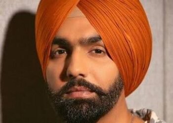 पंजाबी सिंगर एमी विर्क की गाड़ी पर फायरिंग:कनाडा में शो के बाद 7 गोलियां चलाई गईं, रोल्स रॉयस में होने से बचे