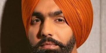 पंजाबी सिंगर एमी विर्क की गाड़ी पर फायरिंग:कनाडा में शो के बाद 7 गोलियां चलाई गईं, रोल्स रॉयस में होने से बचे