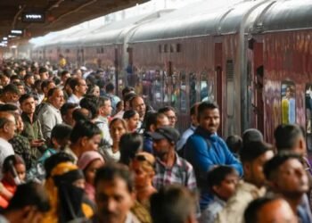 नई दिल्ली रेलवे स्टेशन पर 11 से 13 सितंबर तक प्रभावित रहेंगी कई ट्रेनें, 5 को किया गया कैंसिल, हेल्पलाइन नंबर जारी