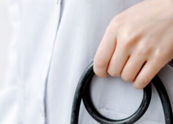 फर्जी प्रमाणपत्र से MBBS में दाखिला लेने वाली 4 छात्राओं पर FIR, एडमिशन हुआ रद्द