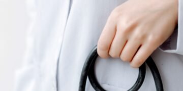 फर्जी प्रमाणपत्र से MBBS में दाखिला लेने वाली 4 छात्राओं पर FIR, एडमिशन हुआ रद्द