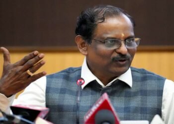 क्या ISRO का निजीकरण हो जाएगा? अफवाहों पर चेयरमैन का जवाब सुनकर कर्मचारी राहत की सांस लेंगे