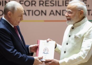 पीएम मोदी ने राष्ट्रपति पुतिन को 1330 दोहे वाली कौन सी किताब गिफ्ट की? इससे रूस का क्या है कनेक्शन; जानें