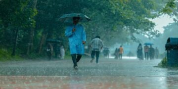 आज कई राज्यों में बिगड़ेगा मौसम, भारी बारिश के साथ तेज आंधी का अलर्ट; IMD ने जारी की चेतावनी