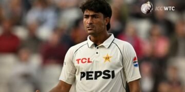 Edgbaston Test में फिर बिखरी Pakistan Team, Debutant Razaullah की रफ्तार ने खींचा ध्यान