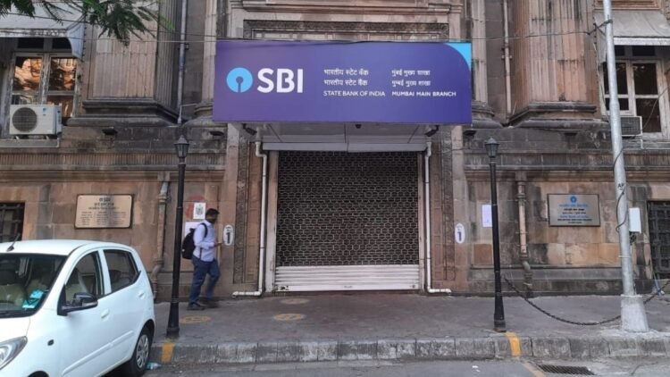 कल बैंक खुलेंगे या बंद रहेंगे? ब्रिक्स सम्मेलन और बैंक कर्मचारियों की हड़ताल के बीच जानिए अपने राज्य का स्टेटस