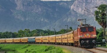 दानापुर से प्रयागराज, इटारसी, नागपुर के रास्ते बेंगलुरू तक शुरू हुई नई ट्रेन, चेक करें पूरा रूट और टाइम टेबल