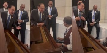 “ख्वाब हो तुम या कोई हकीकत…”, मलेशिया के PM ने गाया बॉलीवुड का मशहूर गाना, VIDEO देख हार बैठेंगे दिल