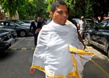 फर्जी दस्तावेज से पासपोर्ट बनवाने के मामले में आचार्य बालकृष्ण बरी, देहरादून सीबीआई कोर्ट का फैसला
