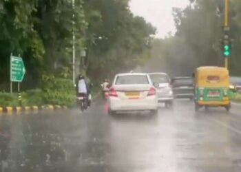 फिर बदलनेवाला है मौसम! पूर्वी भारत में आंधी-तूफान के साथ बारिश की चेतावनी, मौसम विभाग ने अलर्ट जारी किया