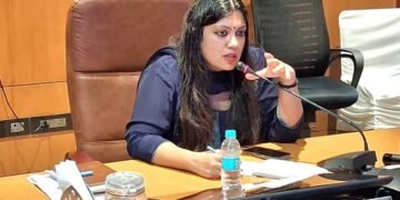 छात्रा की NSA के तहत हिरासत पर सुप्रीम कोर्ट की अहम टिप्पणी, ”नोएडा DM मेधा रूपम को अकेले जिम्मेदार नहीं ठहरा सकते”