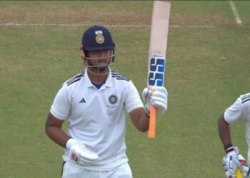 Vaibhav Suryavanshi ने Duleep Trophy Final में मचाया गदर, Tilak Varma के माइंड गेम को किया फेल