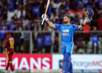 virat kohli reaches 15000 odi runs as india defeats west indies