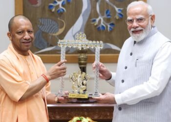 दिल्ली पहुंचे योगी आदित्यनाथ ने की पीएम मोदी से मुलाकात, अमित शाह और नितिन नवीन से भी मिलेंगे