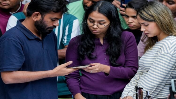 “आंखों में आंसू डर की वजह से नहीं”, CJP नेताओं आशुतोष रांका और सौरव दास को याद कर भावुक हुए दिपके