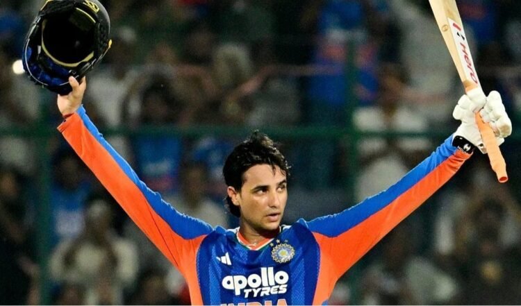 Suryakumar Yadav का रिकॉर्ड तोड़कर Abhishek Sharma ने रचा इतिहास, इंदौर T20I में कमाल