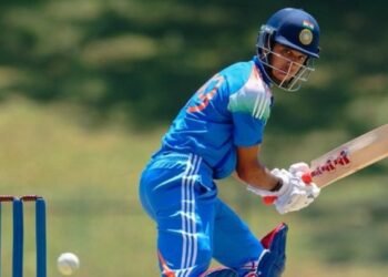 Vinoo Mankad Trophy में Rahul Dravid के बेटे Anvay Dravid ने 151 रन बनाकर Karnataka को जिताया